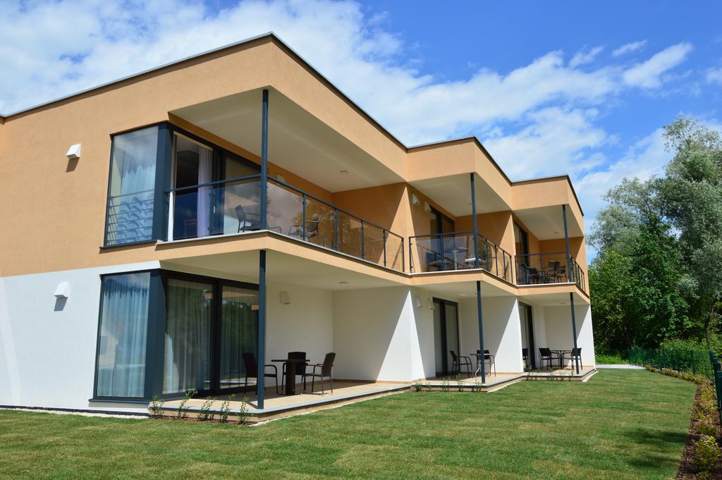 Apartmanovy Dom Krivan Besenova Exterior photo