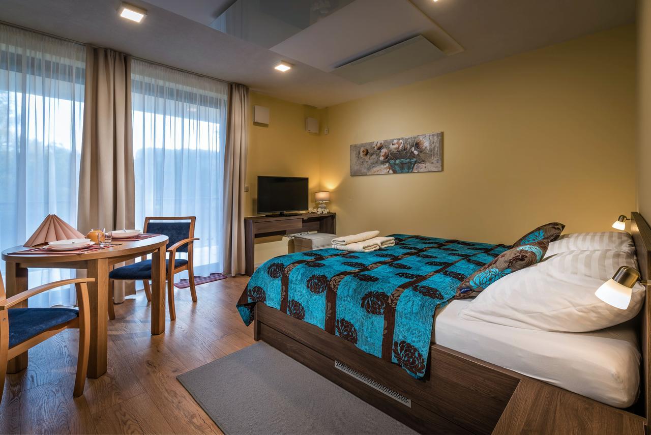 Apartmanovy Dom Krivan Besenova Exterior photo
